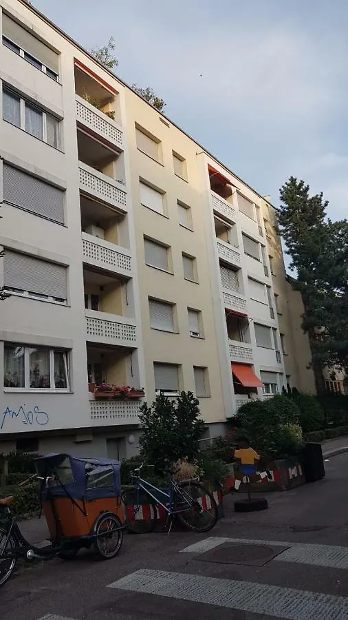 Apartment Am Rhein Bazylea